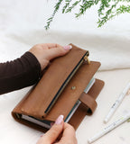 pencil-case pennfodral i läder med gummiband - cognac (forvara) cognac